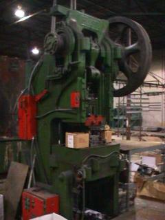 pallet rack machinery at houston manufacturer